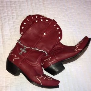 Super fun red cowgirl boots